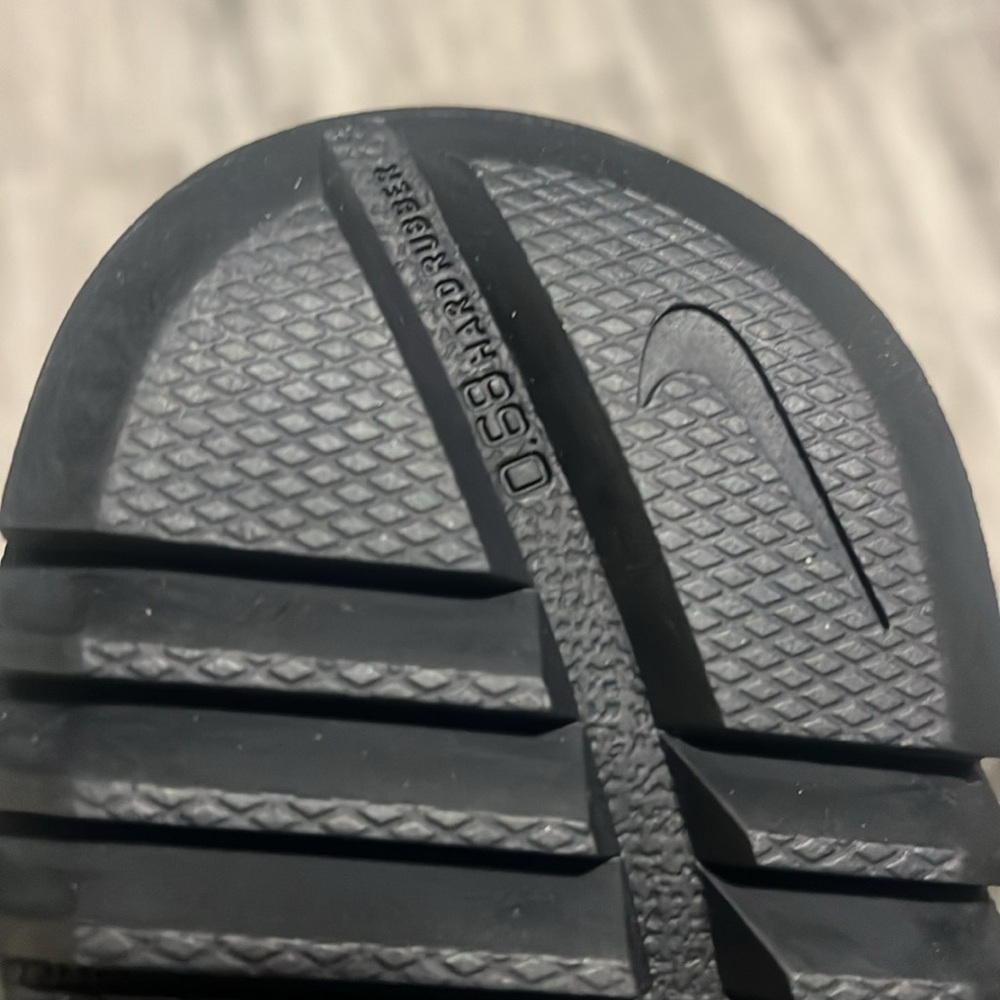 Nike tactical boots
SFS - Picture 13 of 15
